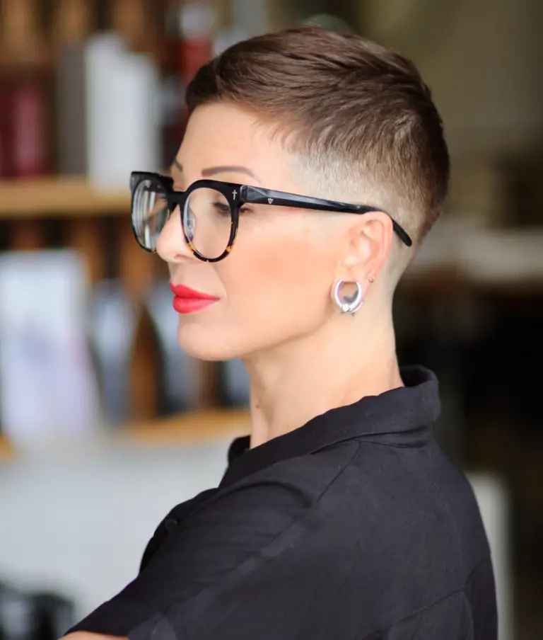 Top 26 Spring Haircuts for Women Over 40 in 2024 - Trendy & Chic ...