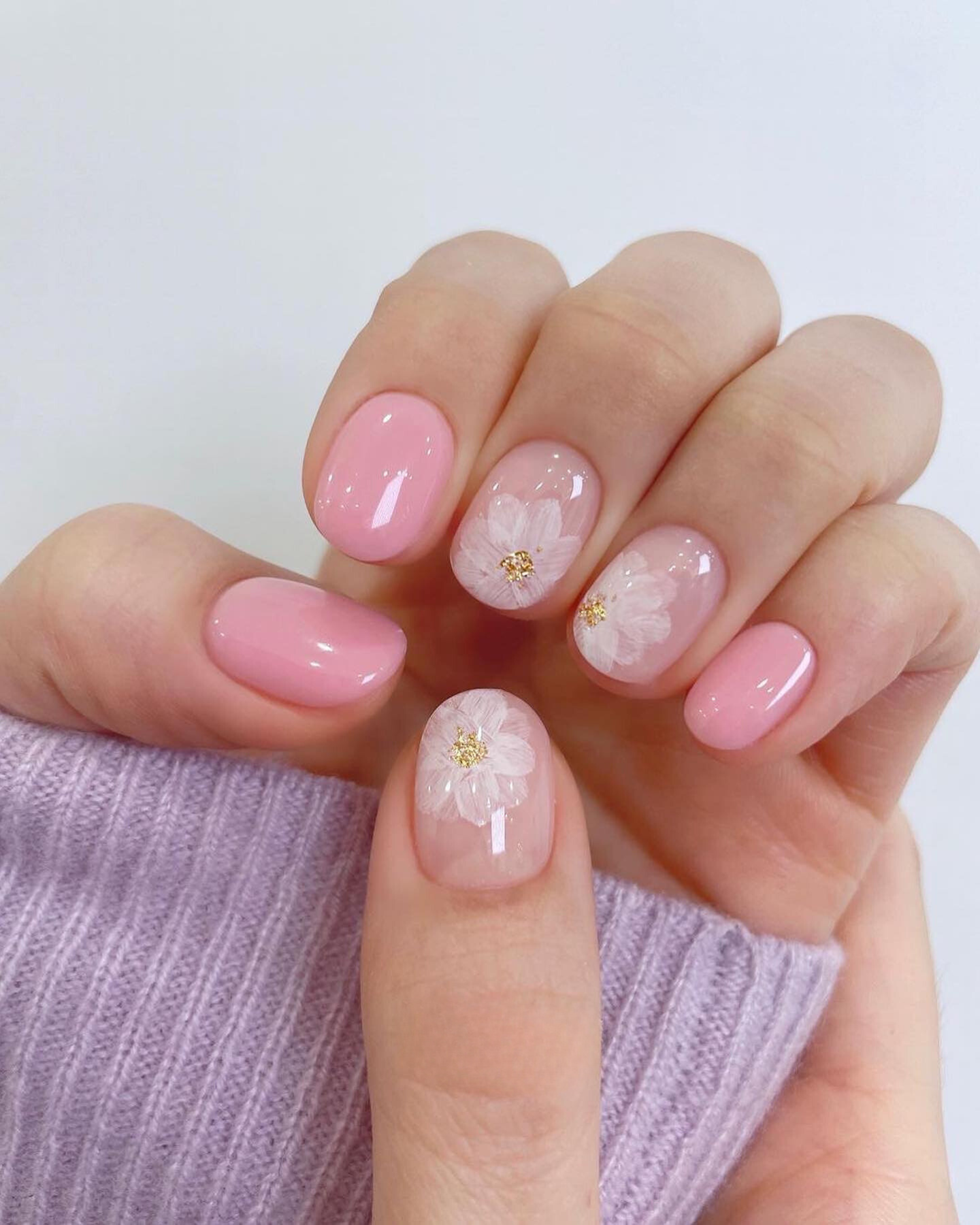 Spring Reimagined: Short Round Spring Nails 2024 – The Ultimate Guide ...