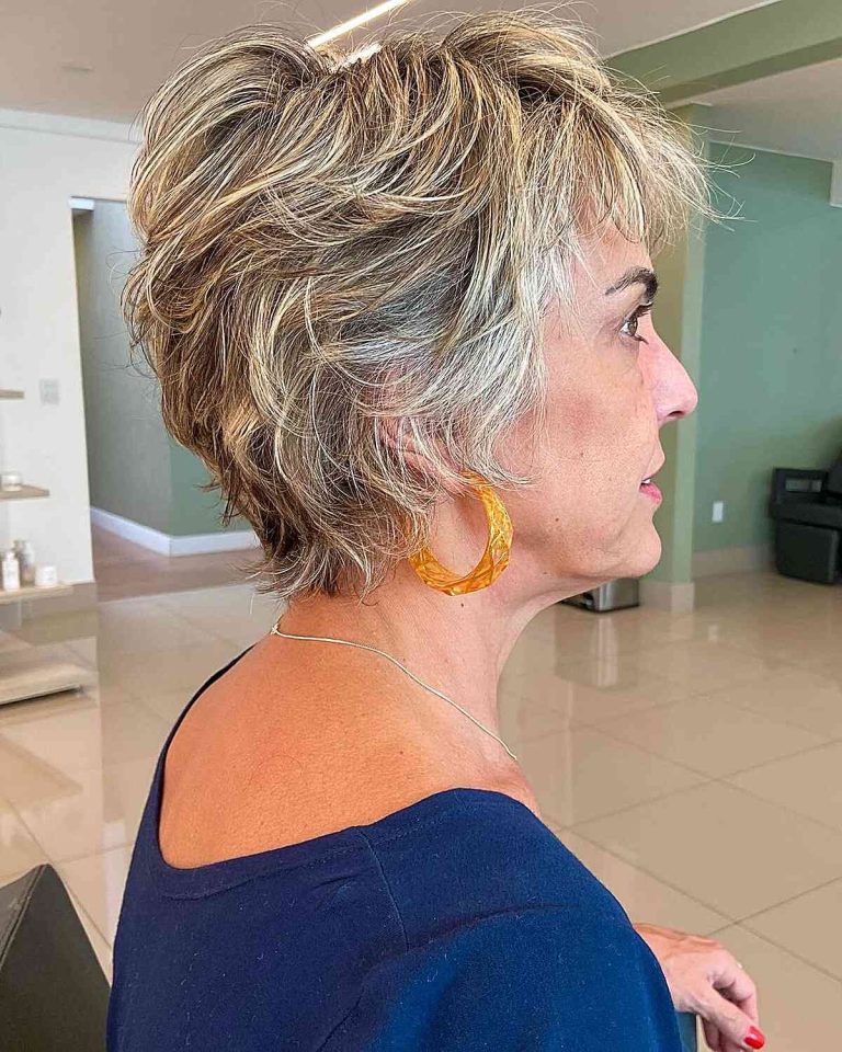 31 Trendsetting Hairstyles for Women Over 70 in 2024 - Embrace Elegance