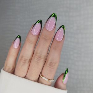 Explore 26 French Chrome Nails 2024 Trends for Ultimate Elegance