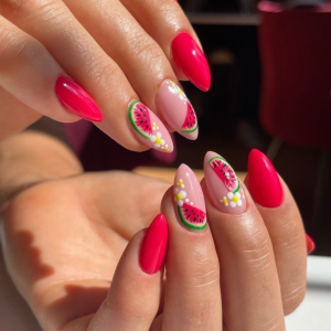 22 Trendsetting Summer Manicure Ideas 2024: Season's Chicest Looks