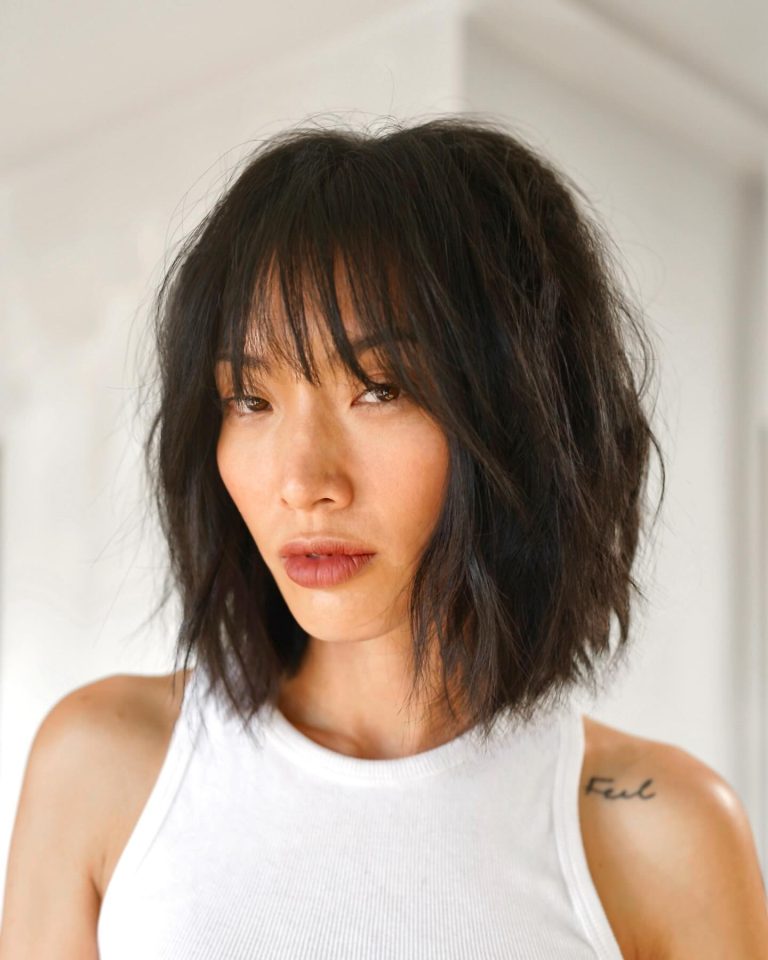 31 Trending Bob Haircuts with Bangs for a Fresh Look in 2024 - divagaze.com