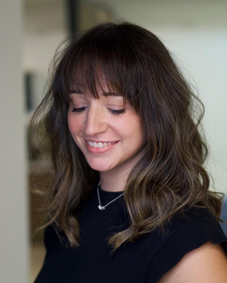 Top 38 Medium Haircuts with Bangs - Fresh Styles for Women - divagaze.com