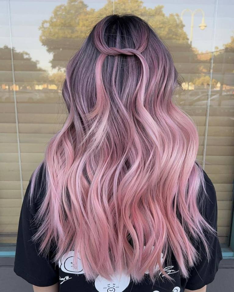 35 Pink Hair Ideas: Embrace Trendy Shades & Styles for 2024 - divagaze.com