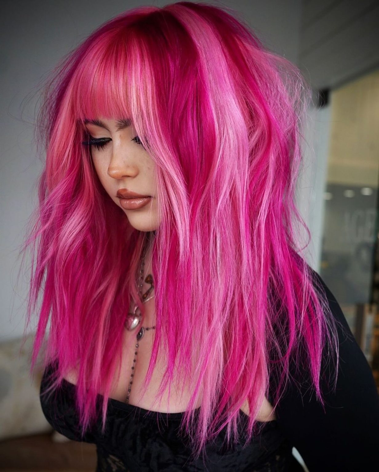 35 Pink Hair Ideas: Embrace Trendy Shades & Styles For 2024 - Divagaze.com