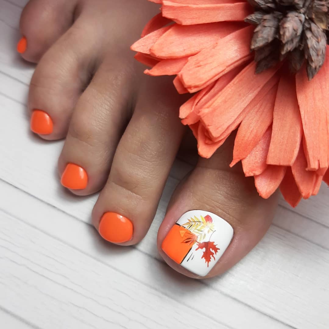 30 Stunning Fall Pedicure Ideas to Keep Your Toenails on Trend ...