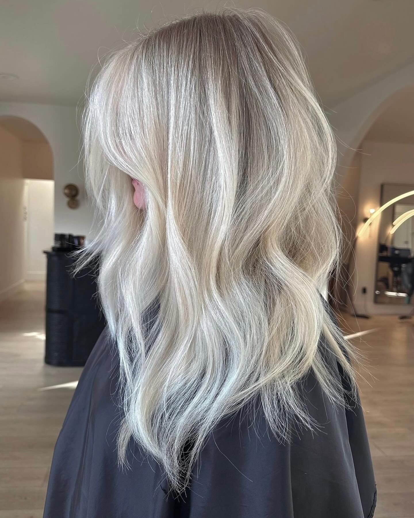 29 Winter Blonde Hair: Inspiring Ideas for the Cold Season - divagaze.com