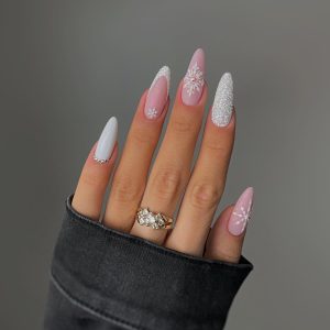28 Winter Nails 2025 Trends: Must-Try Festive Designs to Make Your ...