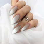 21 White Nails Ideas 2025 Stunning Designs For Every Season Divagaze Com 2 67 150x150