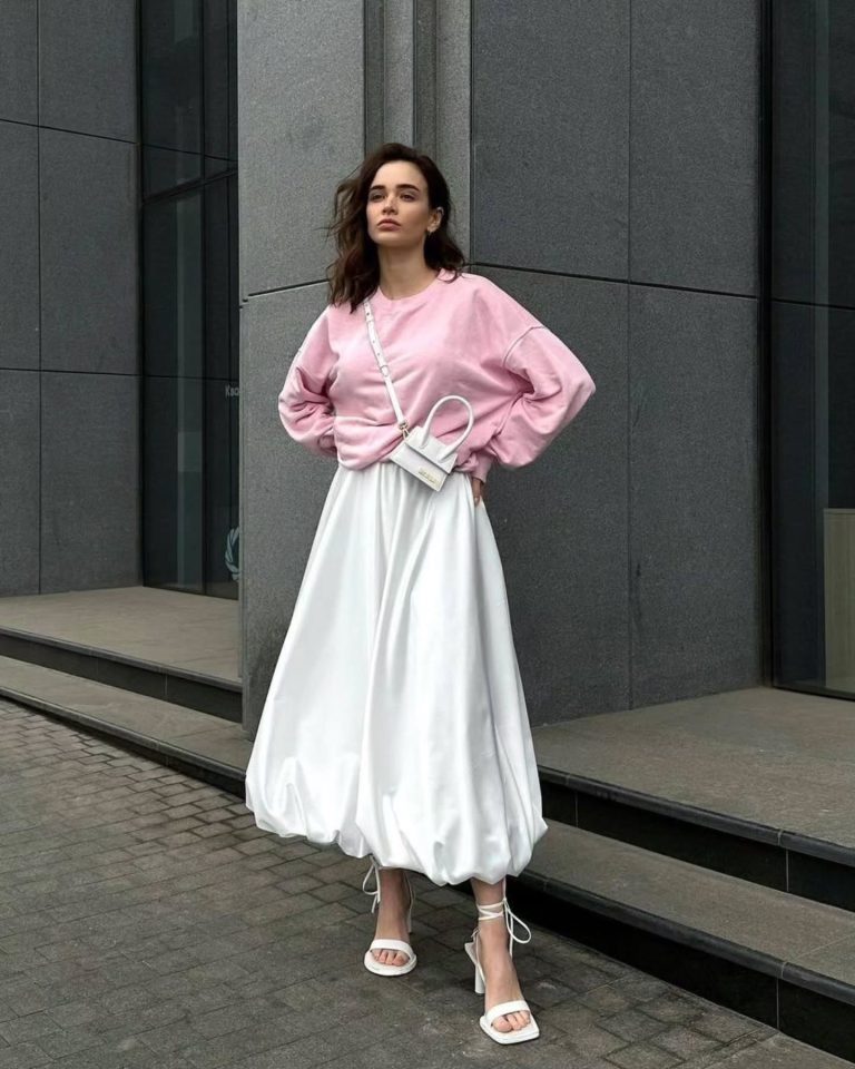 30 Skirt Outfits 2025: Trendy Ideas for Every Occasion – From Casual to ...