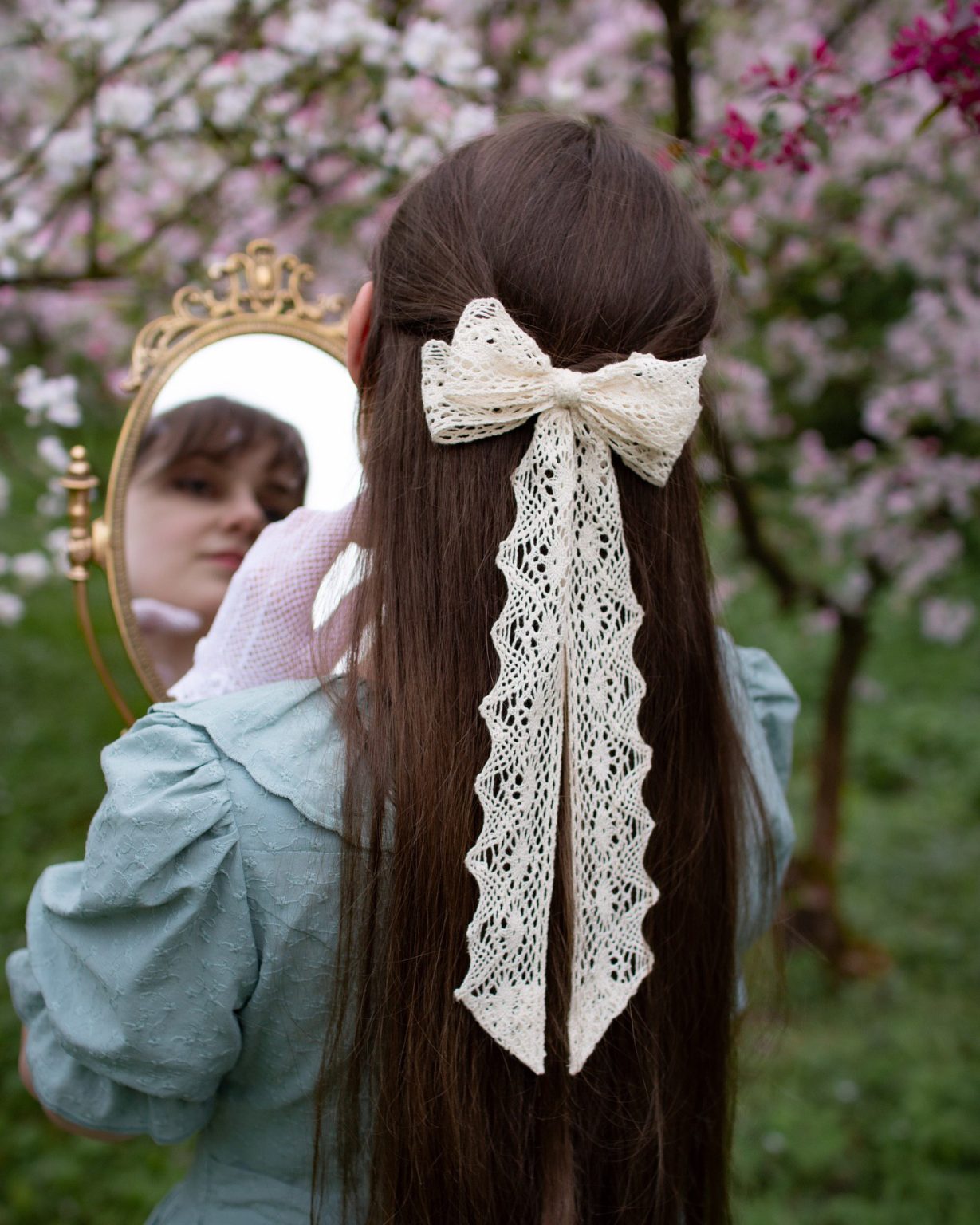 35-hairstyles-with-ribbon-2025-that-will-transform-your-look-elegant