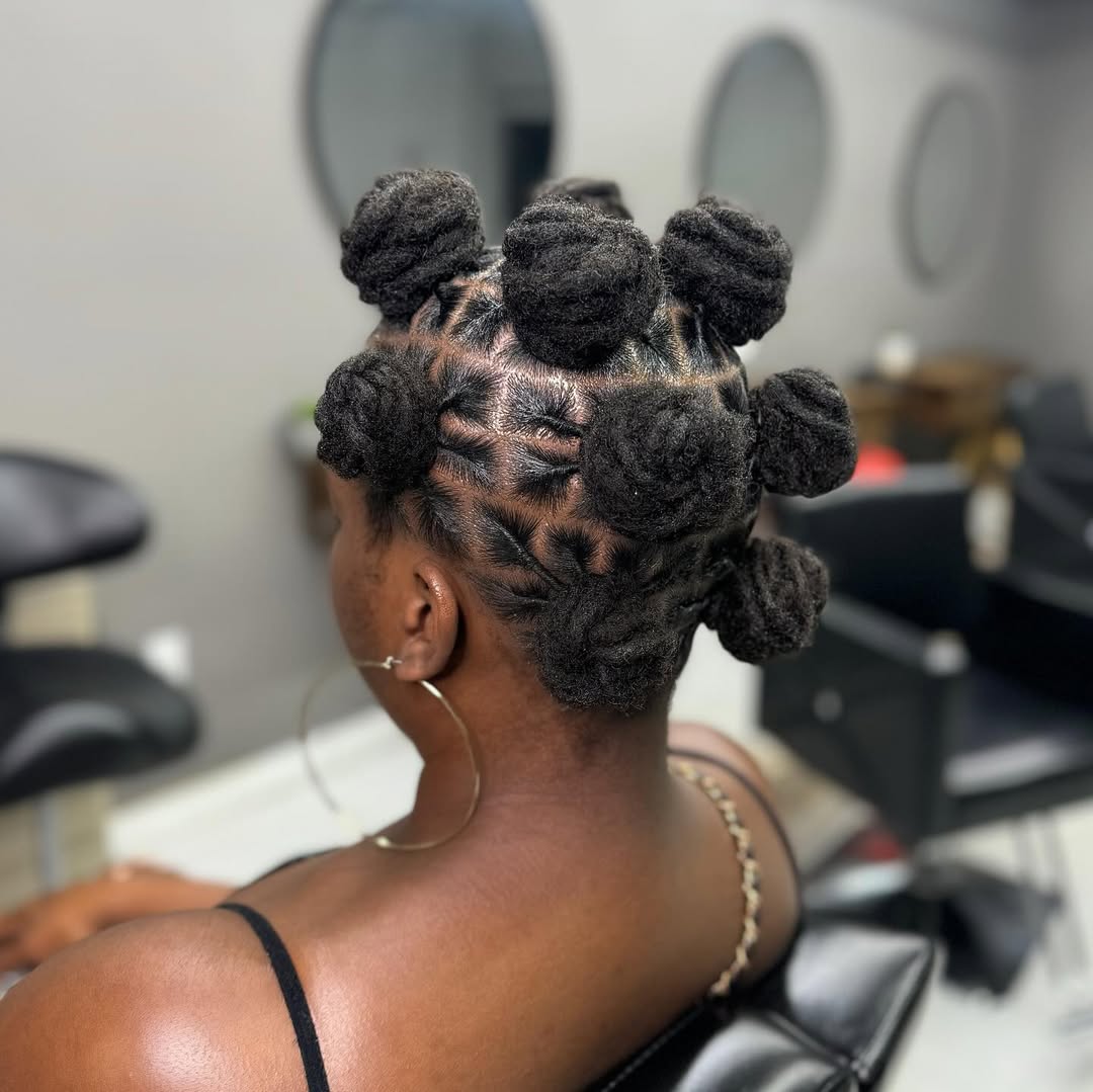 35 Loc Hairstyles for Women 2025 β Trendy, Elegant and Versatile Styles ...