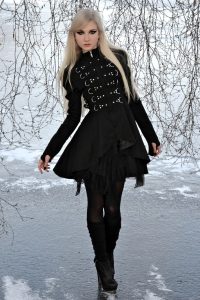 30 Goth Outfits 2025: Dark, Chic & Aesthetic Styles for Every Occasion ...