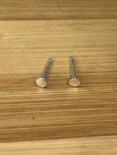 accessory Sterling Silver Dainty Dot Stud Earrings Etsy - SilverhelixDesigns $17