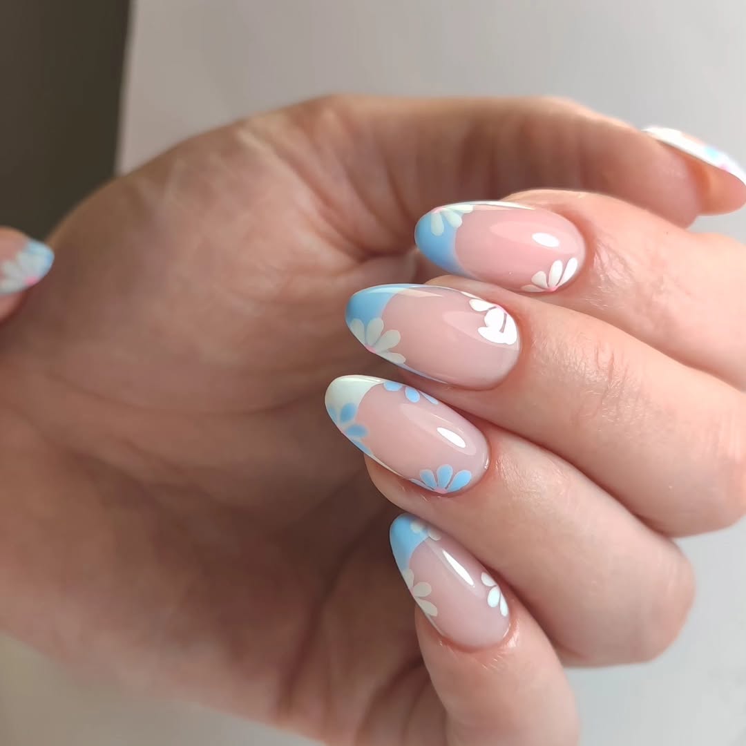 Baby Blue French Tips With White Daisy Art