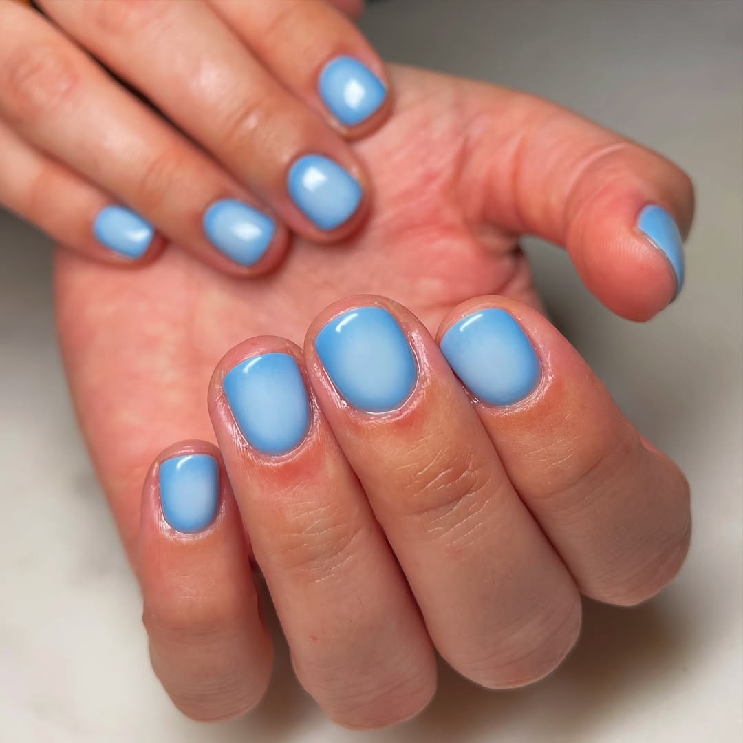 Blue Sky Ombré Glossy Short Round Nails