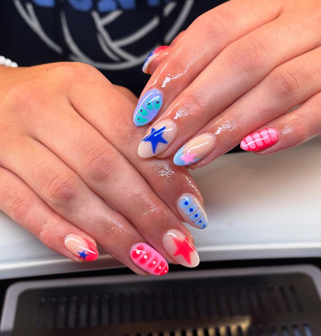 Bright Abstract Star Swirl Vacation Nails