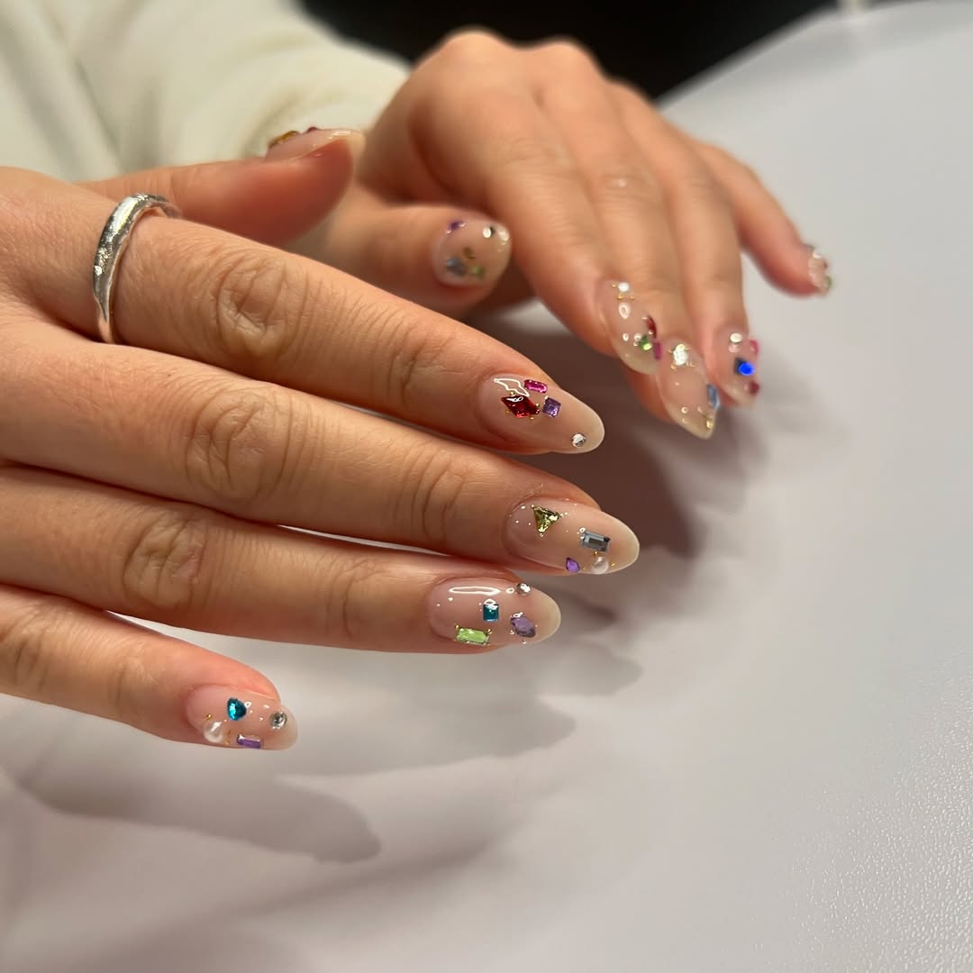 Clear Jelly Color Block Rhinestone Oval Nails
