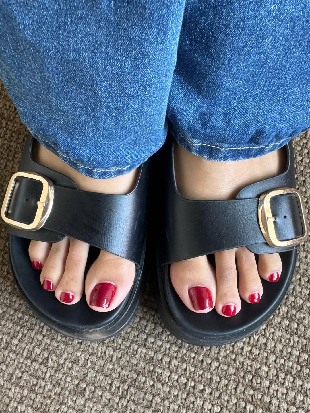 Deep Cherry Red Glossy Pedicure Square