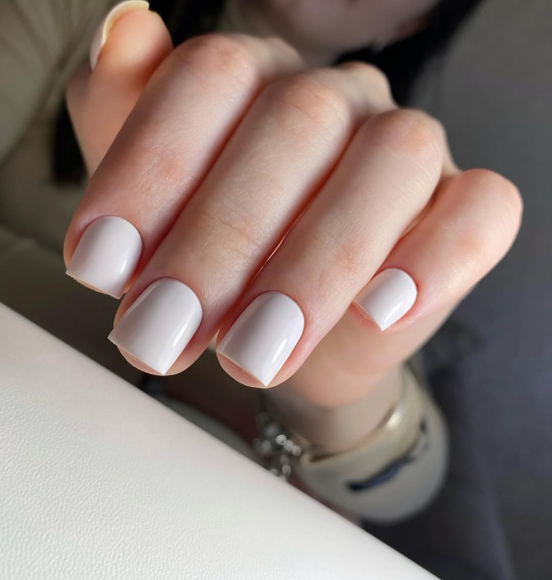 Glossy Off-White Short Square Shape Nails