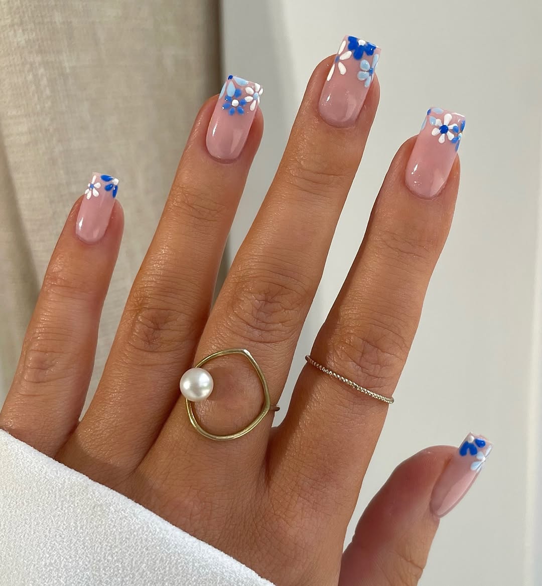 Glossy Pink Squoval Nails With Blue And White Daisies