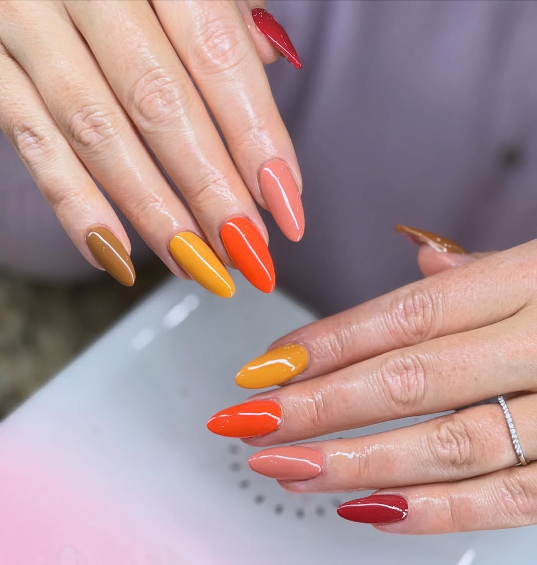 Glossy Pumpkin Spice Gradient Stiletto Nails