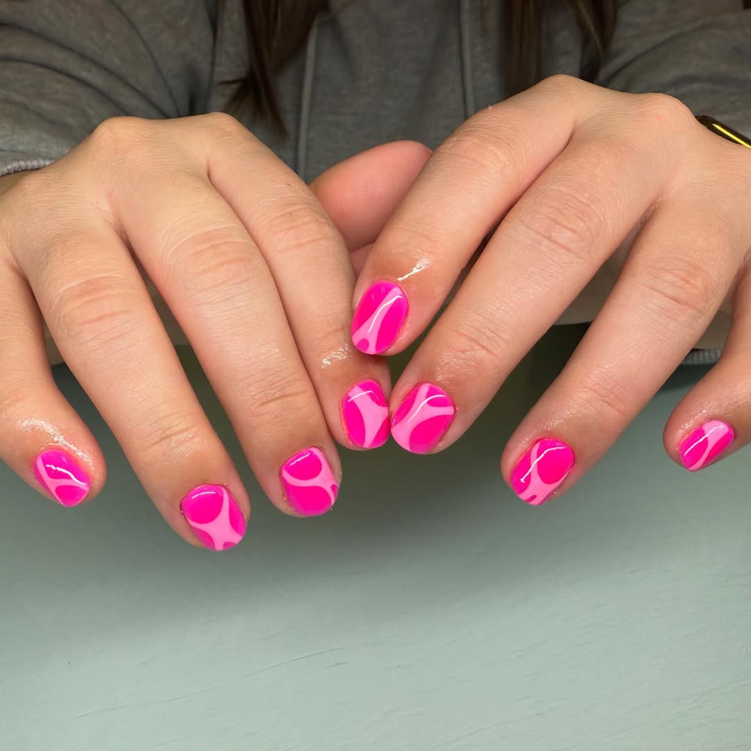 Hot Pink Swirl Gel Short Round Nails