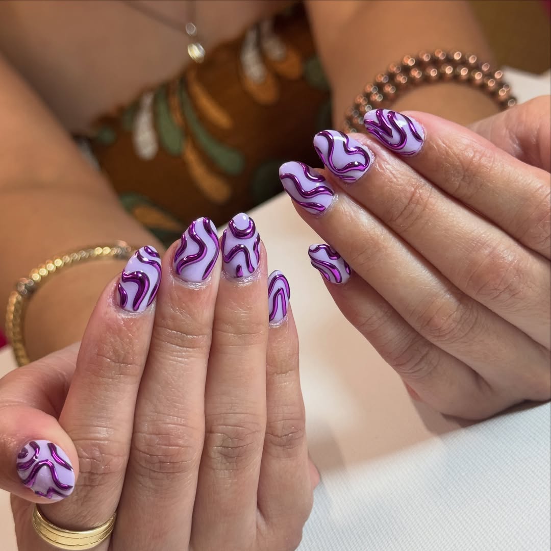 Lavender Purple Swirl Chrome Oval Nails