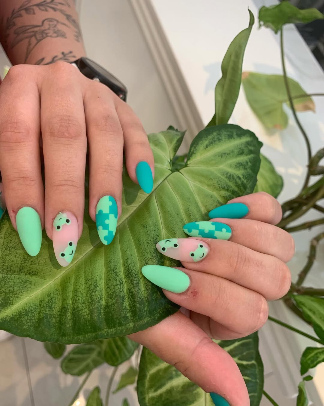 Matte Mint Teal Froggy Puzzle Almond Nails