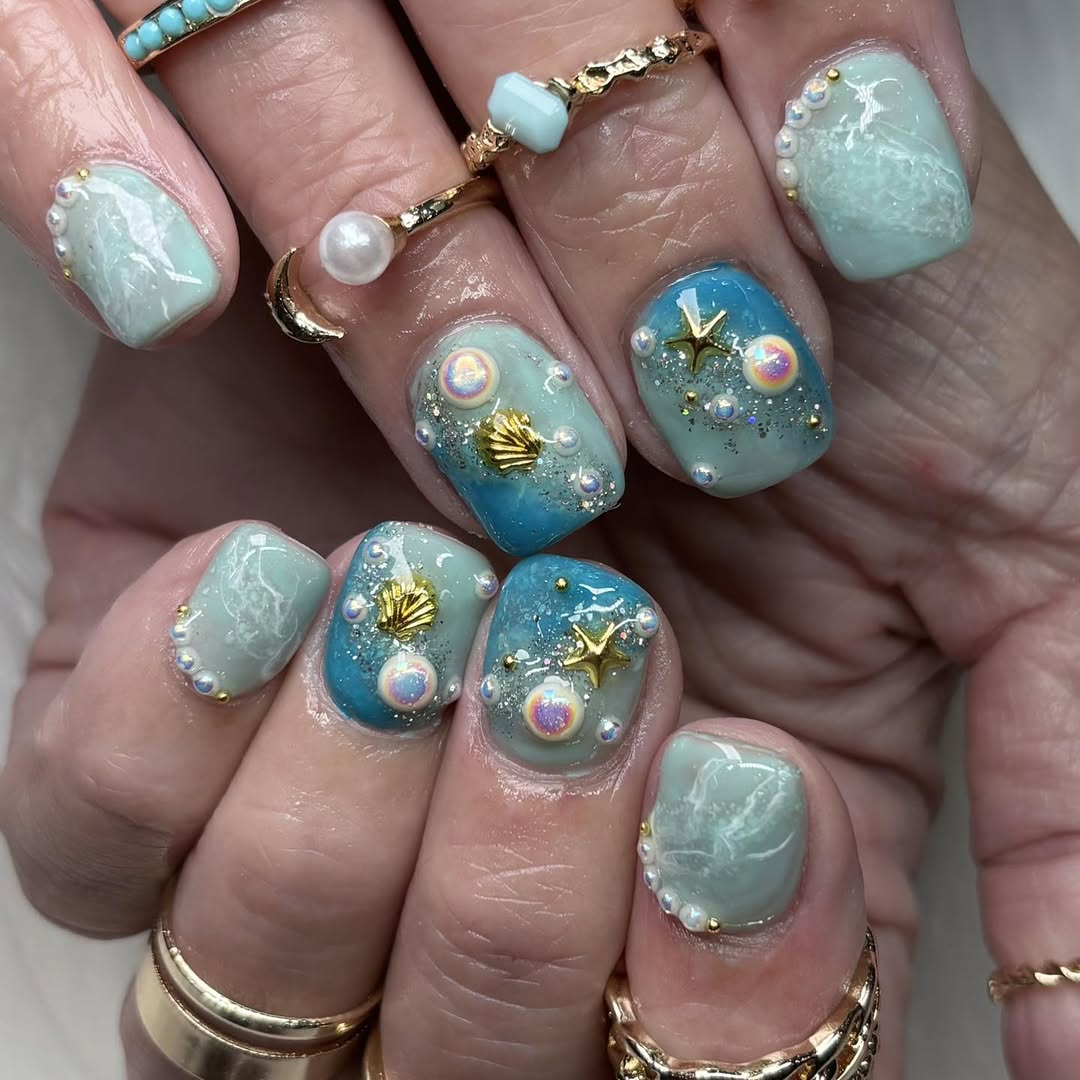 Mermaid Core Blue Green Abstract Ocean Accent Nails