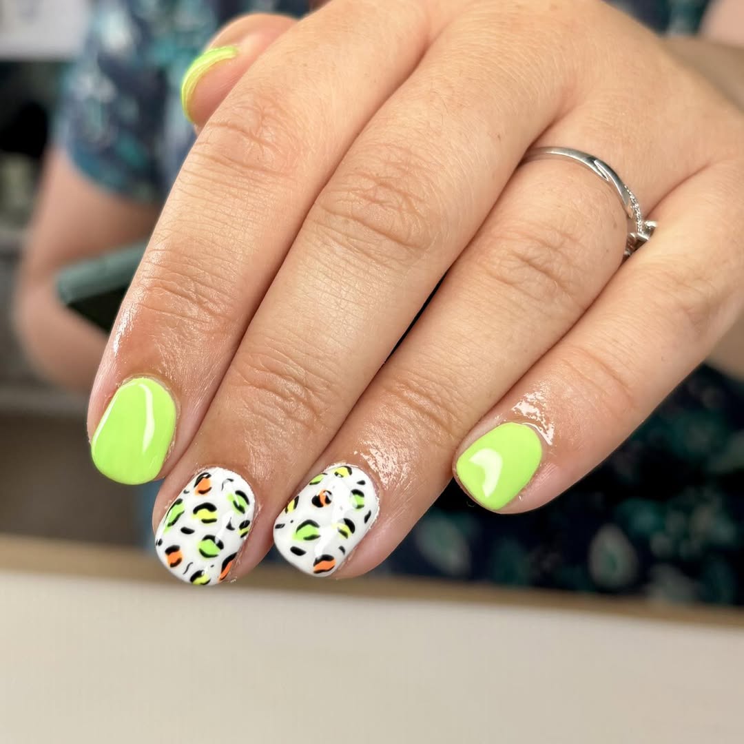Neon Lime Leopard Print Short Round Nails