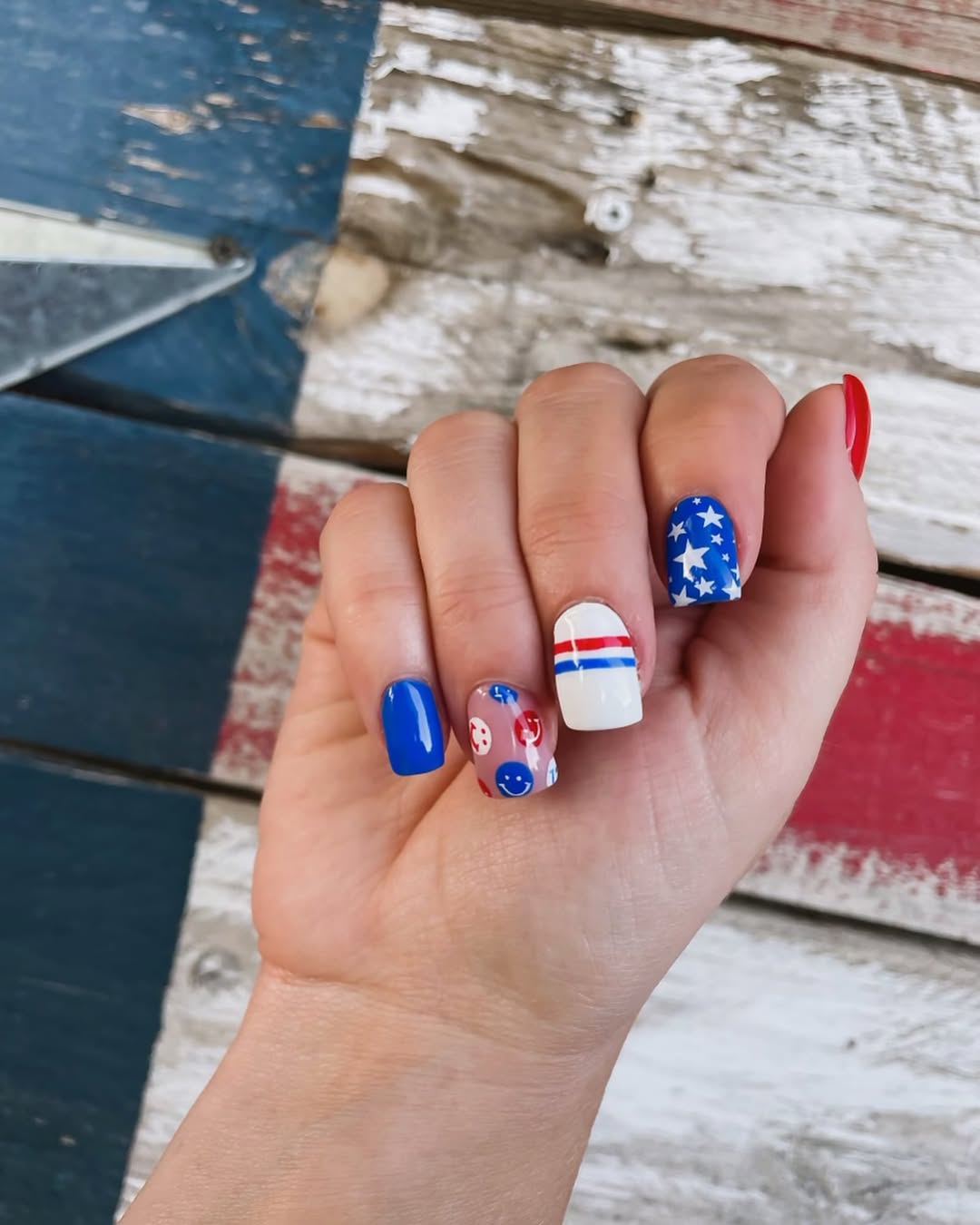 Patriotic Smile mismatched nails