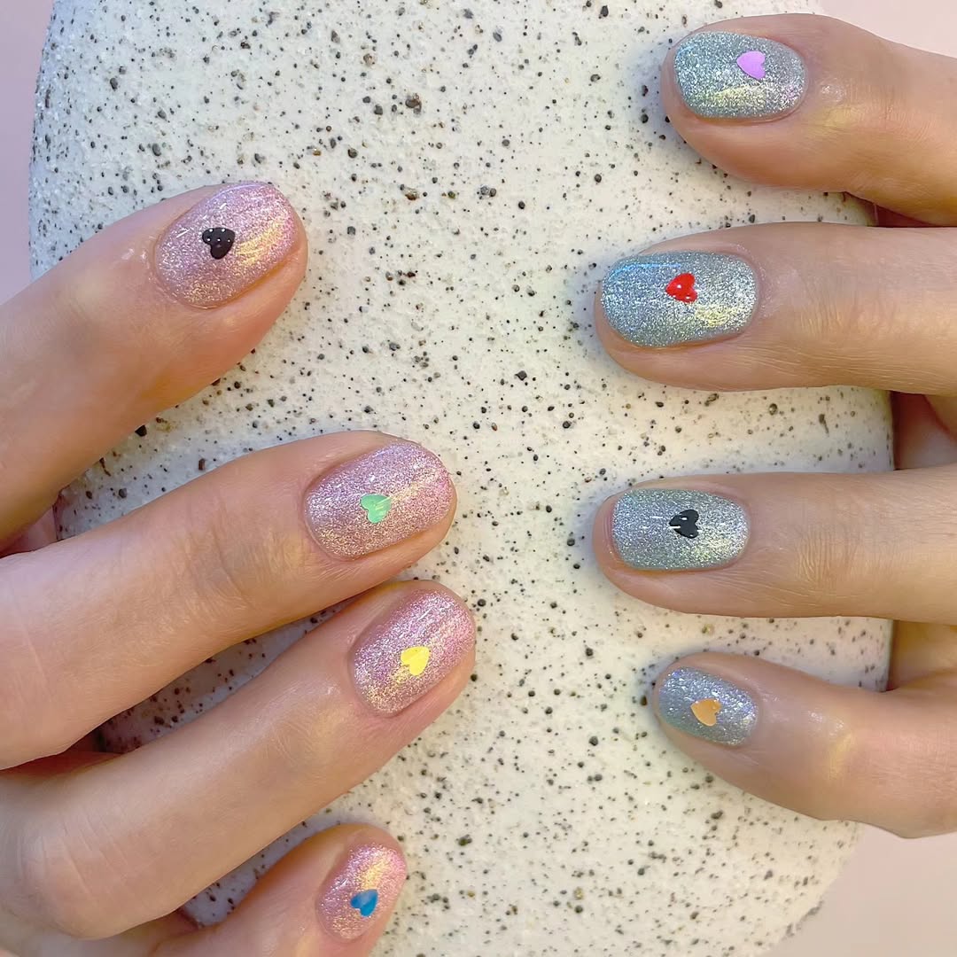 Rainbow Heart Shimmer Short Round Nails