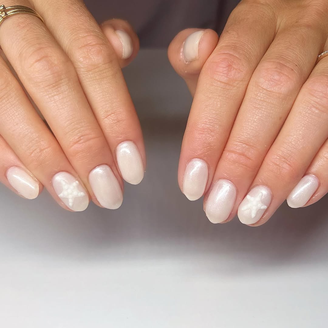 Shimmering Nude Starfish Detail Oval Nails