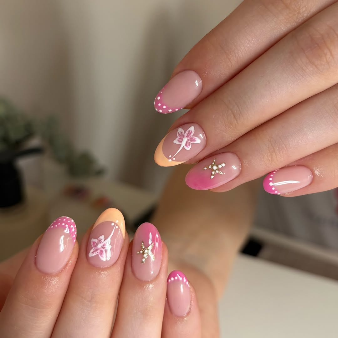 Summer Bloom Pink French Tips with Starfish Accents