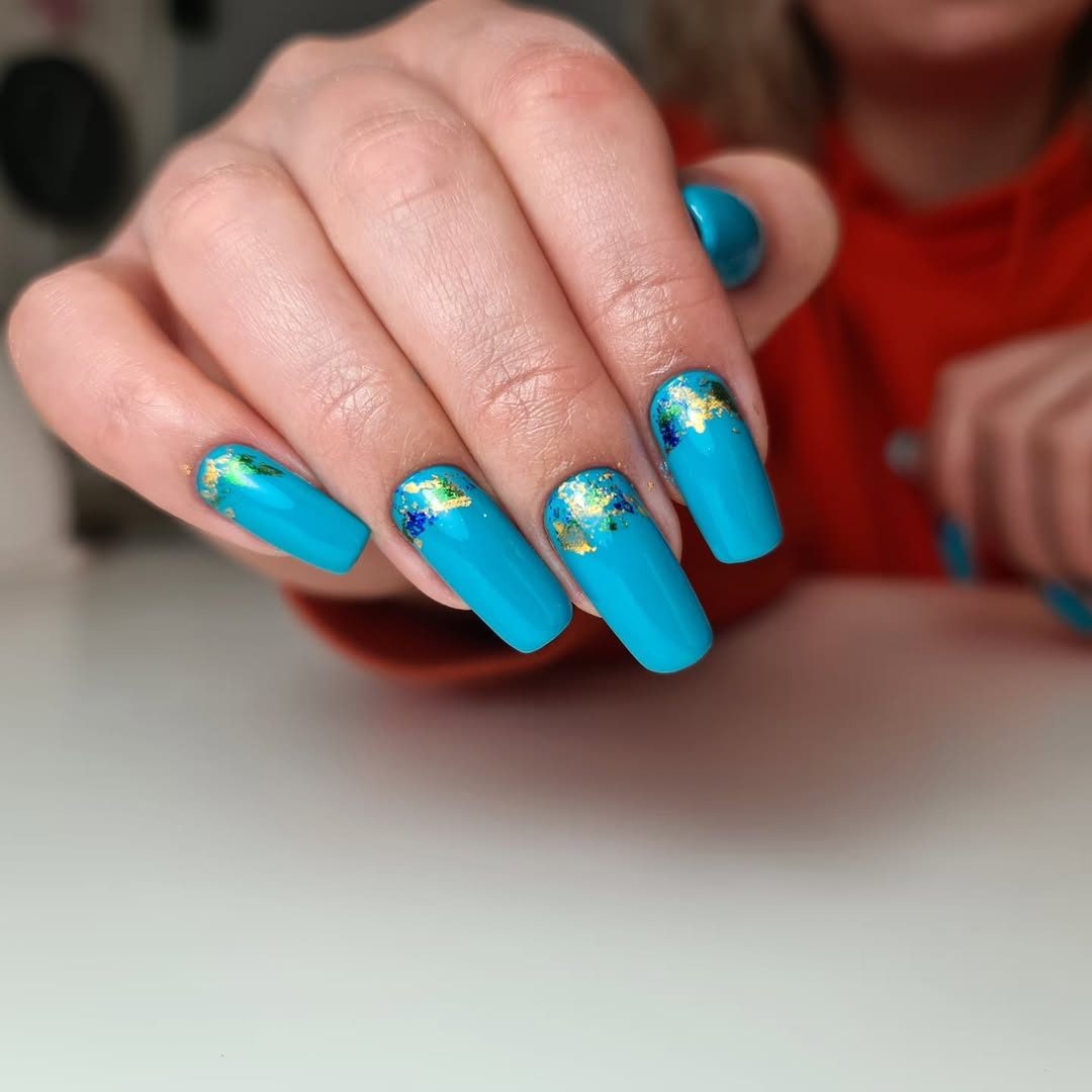 Turquoise Ocean Shimmer Coffin Nails with Gold Flakes