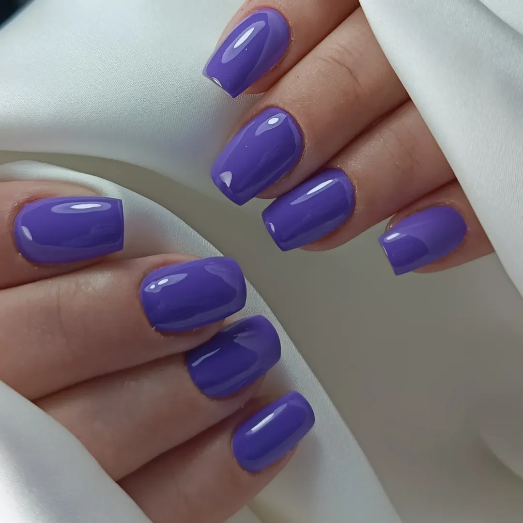 Vibrant Glossy Hyacinth Purple Squoval Nails