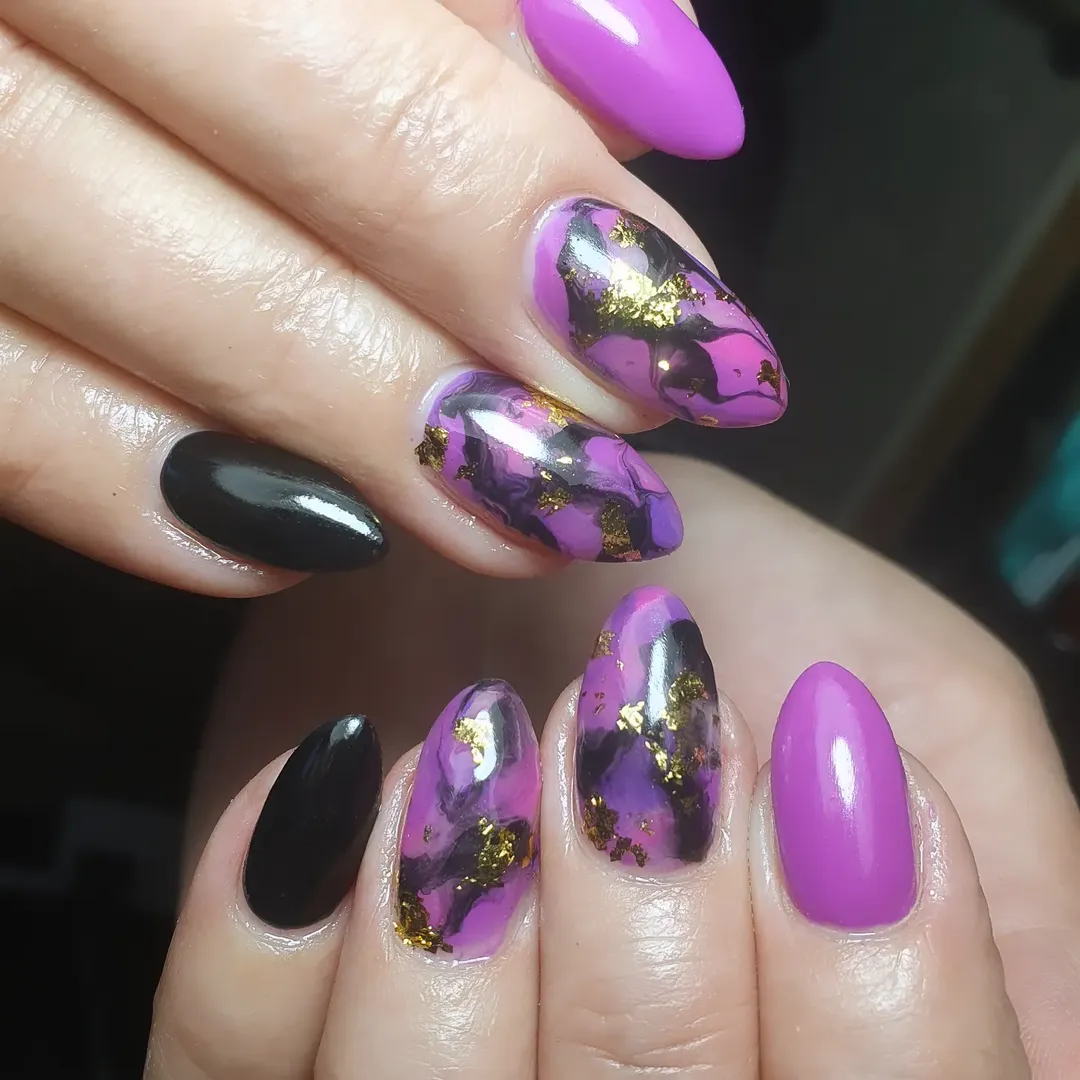 Vibrant Purple Black Marble Gold Flake Oval Nails