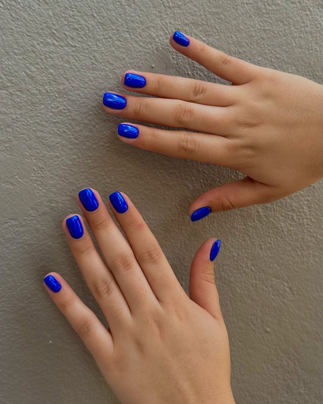 Vibrant Royal Blue Glossy Short Round Nails