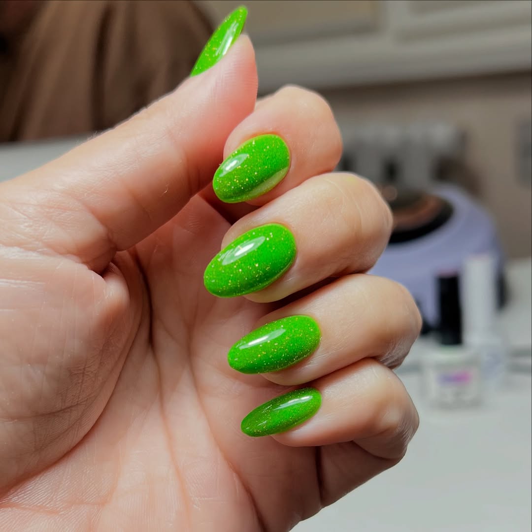 Vivid Lime Green Glitter Oval Gel Nails