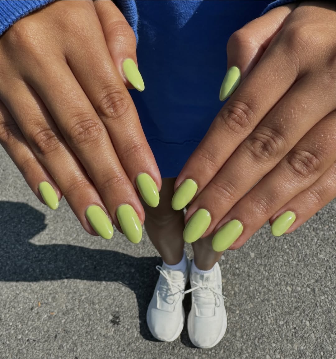 Vivid Limoncello Glossy Oval Nails
