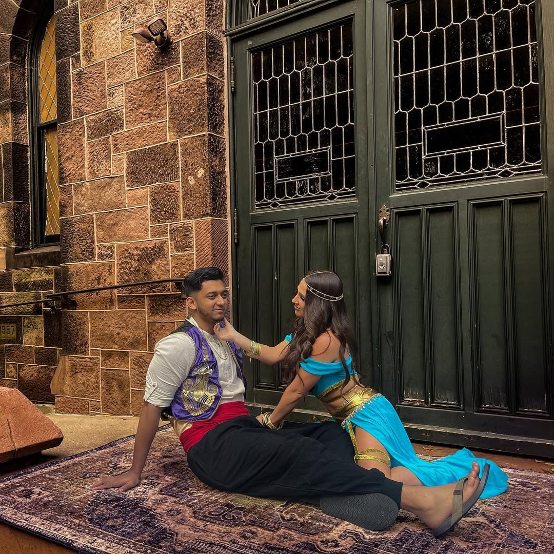 Aladdin and Jasmine Couple's Halloween Costume