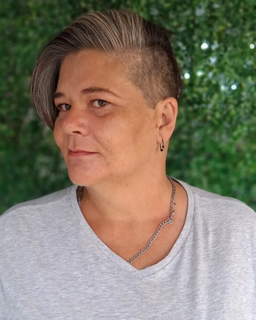 Asymmetrical Undercut With Textured Top