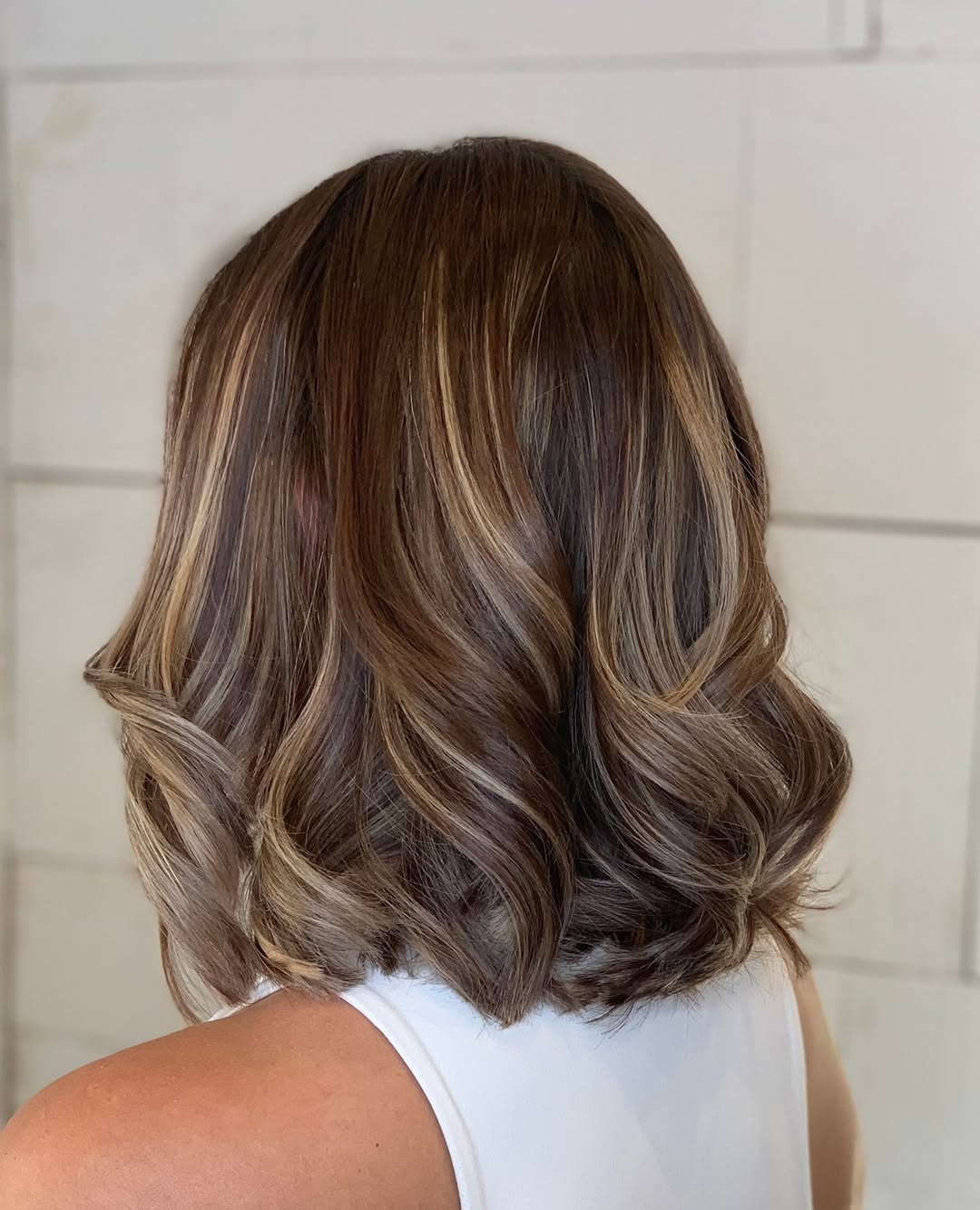 Caramel Swirl Shoulder Length Lob