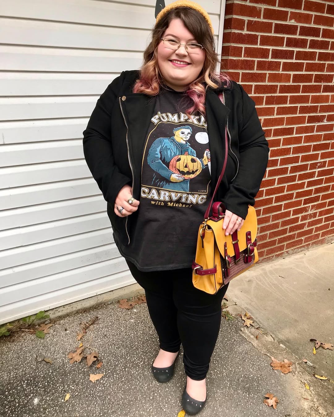 Casual Fall Graphic Tee And Leggings Look