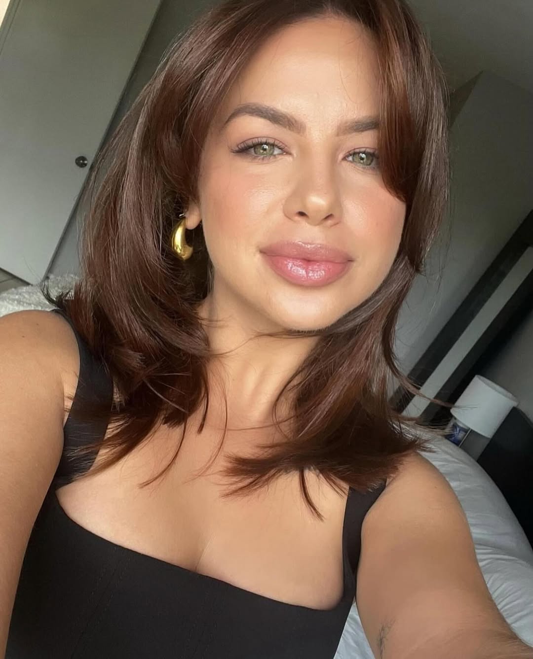 Chic Auburn Collarbone Layered Cut With Volume