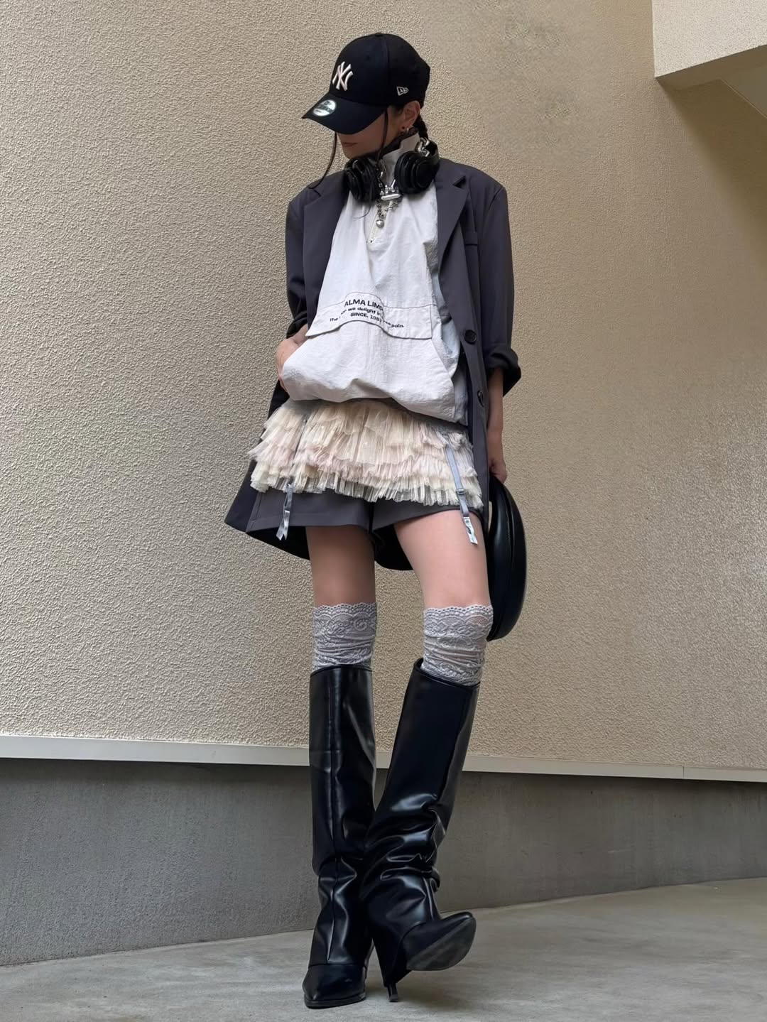 Chic Blazer & Tulle Skirt Edge