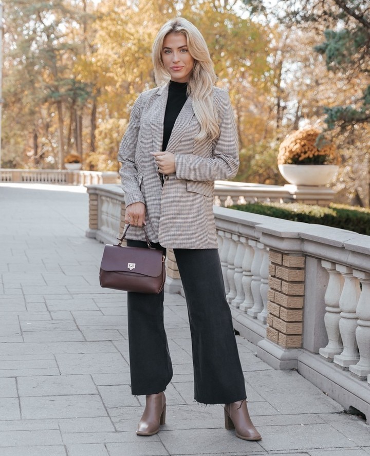 Chic Houndstooth Blazer With Wide Leg Trousers