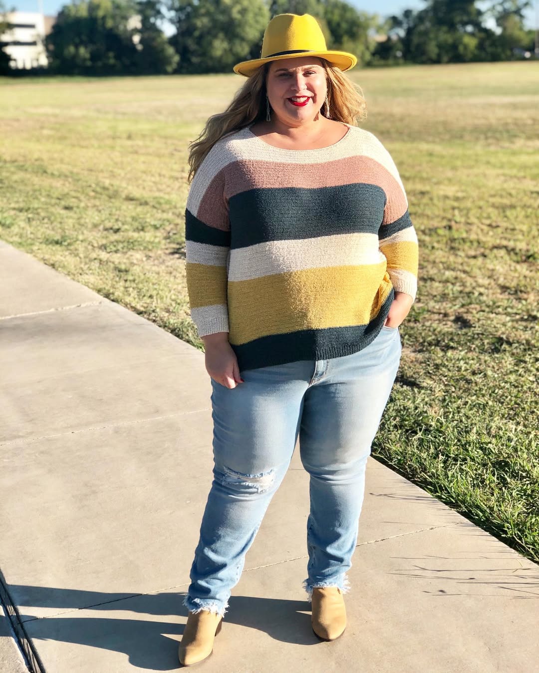 Cozy Striped Knit And Distressed Denim Fall Look