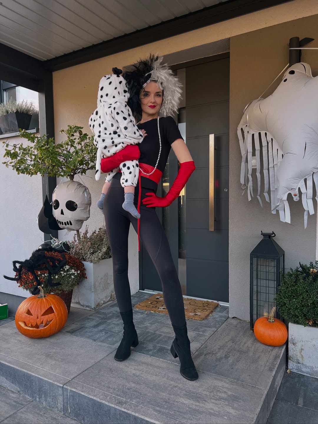 Cruella De Vil Inspired Halloween Costume Idea